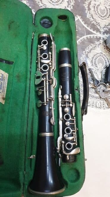 Salam ! Alet almaniyadan gelib ideal B agac klarnetdir, Rudolf ela