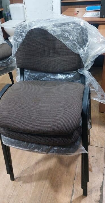 işlənmiş kreslolar: Salam Birinci şəkildəki 25 m 4 ədəd var Digər İso Ukrayna istehsalı — 3