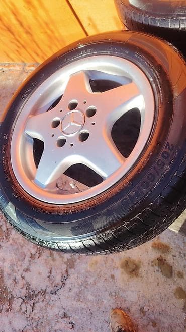 maşin nasosu: Disk təkər Mercedes-Benz 205 / 60 / R 16, 5 Boltlu — 2