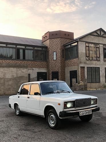 Avtomobil satışı: VAZ (LADA) 2107: 1.7 l | 1999 il 18000 km Sedan — 4