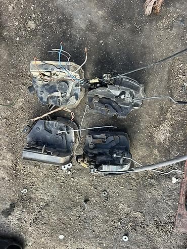 travers: Məhsul: Avtomobil üçün orijinal ehtiyat hissələri komplekti Təsvir: - — 2