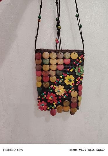 Yenidir istifade edilmiyib əl işidir