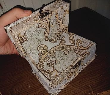 mücrü: Dekorativ parça üzlü zərgərlik/qutu - Material: bərk əsas üzərində — 2