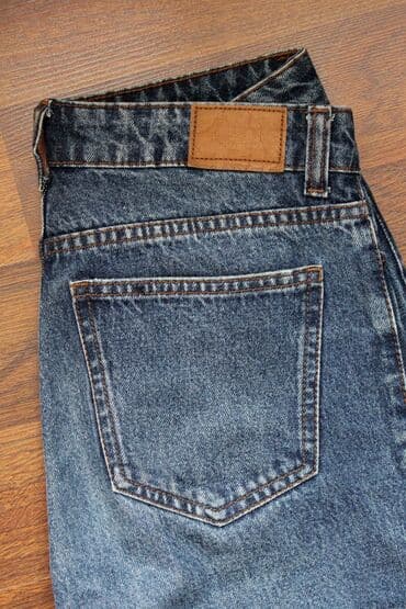 cins inəklərin satışı: Mom Jeans Bershka Xs (32) 28 AZN Yeni kimidir, az geyinilib, 2 il — 2