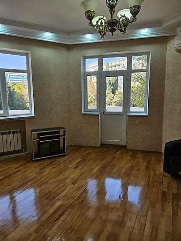 8 noyabr mt Azər Əliyev küç 16/2 mərtəbəsi sahəsi 145 kv 3 otaqlı — 5
