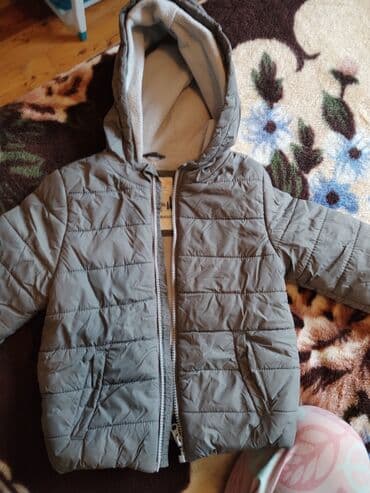 yungul kalaska: Uşaq qış gödəkçəsi – LC Waikiki Outerwear - Rəng: boz - Ölçü: 3–4 — 1