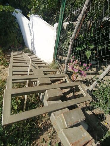 Kafel və bitirmə daşları: Metall pilləkən konstruksiyası - Material: ağırmetall profil (sənaye — 3