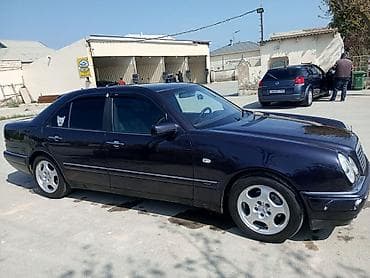 mersedes qapi: Mercedes-Benz E 230: 2.3 l | 1997 il Sedan — 10