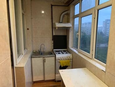 ленинградский проект 3 х комнатная: Bakı, Bakıxanov qəs., 2 otaqlı, Köhnə tikili, m. Neftçilər, 47 kv. m — 20