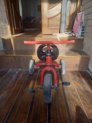 детские трехколесные велосипеды вest trike: Uşaq üçtəkərli velosipedi - Korpus: möhkəm metal çərçivə, qırmızı — 2