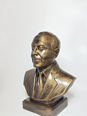 heyder eliyev sekilleri: Fiqur — 1