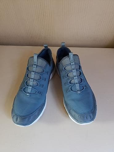 Мягкие,лёгкиеудобные кроссовки Sketchers ( оригинал ). Размер — 5