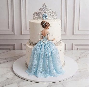 İki mərtəbəli, tematik “prinses” tortu. - Dizayn: Ağ krem ilə hamar