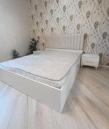 İkinəfərlik çarpayı, Tumba