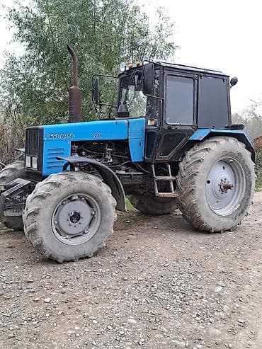 atego tekeri: Belarus 1221 təkərli kənd təsərrüfatı traktoru - Güclü ön çəki — 4