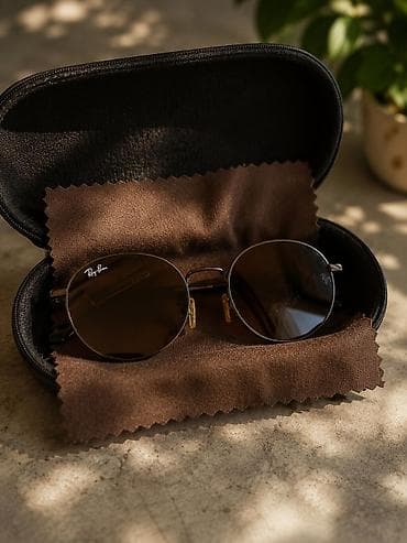 ocki: Gün eynəyi, Ray-Ban, İşlənmiş — 2