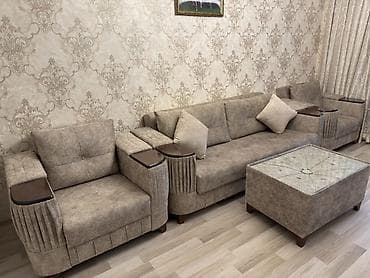 divan islenmis: Künc divan dəsti – 4 hissəli - Tərkib: 1 geniş divan, 2 ədəd iri — 1