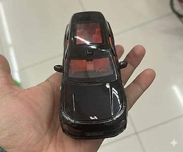 meymun satilir: Metall oyuncaq SUV model maşın - Korpus: metal (die-cast), detallı — 1