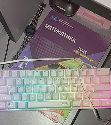 Kompüter ehtiyyat hissələri: RGB işıqlanmaya malik kompakt ağ klaviatura - Tip: Simli, USB qoşulma — 1