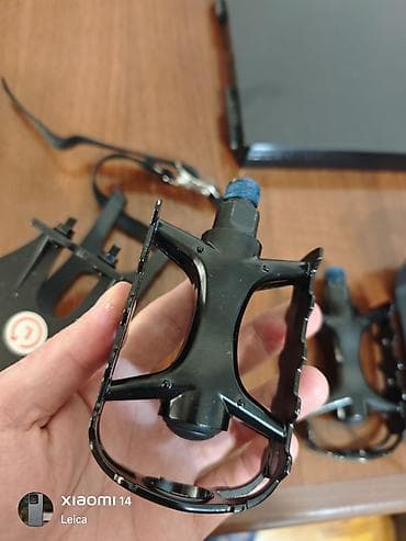 Nəqliyyat: Velosiped pedalı və barmaq ucu (toe clip) dəsti - Mat qara rəngdə — 1
