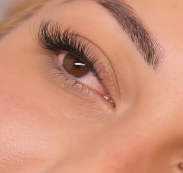 Xidmət: Kirpik uzatma (klassik/volume effekt) Təsvir: - Təbii