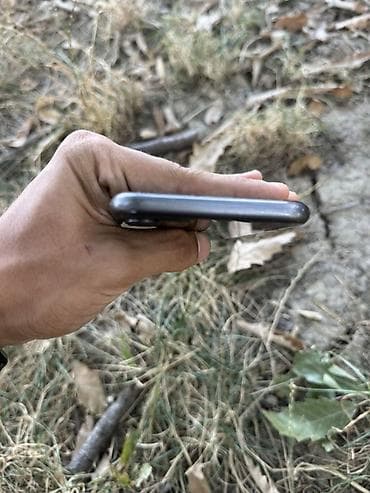 qeydiyyatsız iphone: IPhone 11, 64 GB, Qara, Face ID — 4