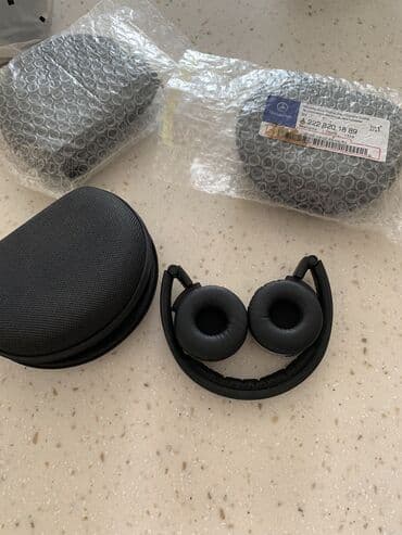 блютуз на магнитолу: Maşın ücün qulaqcıq.tezedir., elde bir nece eded var — 1