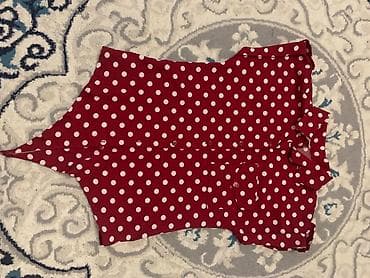 İkinci əl geyimlər hamısı təzə kimidir 1/2 dəfə geynilib rəngləri belə lalafo.az -da İkinci əl geyimlər hamısı təzə kimidir 1/2 dəfə geynilib rəngləri belə