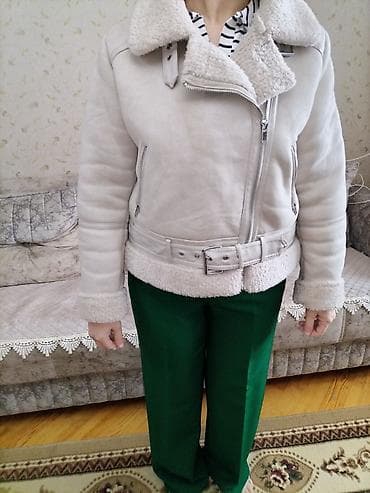 dəri zamşa ətəklər: Qadınlar üçün qışlıq kürk astarlı qısa gödəkçə - Rəng: açıq bej/krem — 4