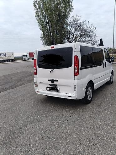 masin suseleri: Opel Vivaro: 2.2 l | 2012 il 280000 km Van/Minivan — 6