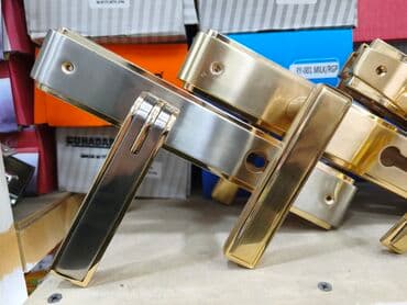 qapı dəstəyi: Qapı dəstəyi və ön üzlük komplekti - Material: metal ərintisi, parlaq — 1