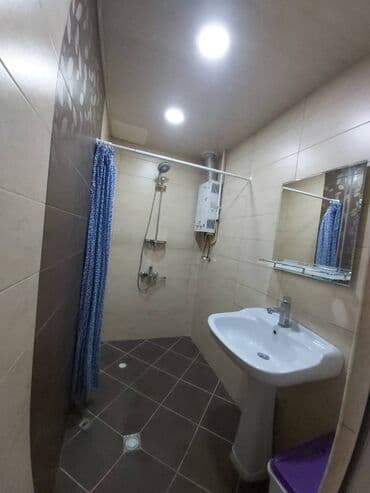 lənd kuruzer ucun led işıq lupası hardan tapmaq olar: Bakı, 2 otaqlı, Köhnə tikili, m. Həzi Aslanov, 72 kv. m — 3