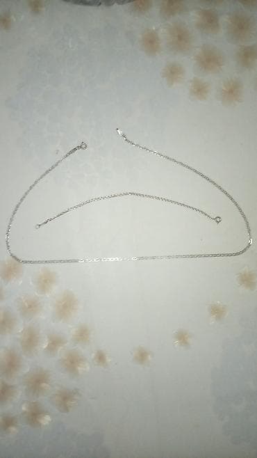 брошь: Gümüş rəngli zəncir qolbaq və boyunbağı dəsti - Dəst: 2 ədəd – biri — 1