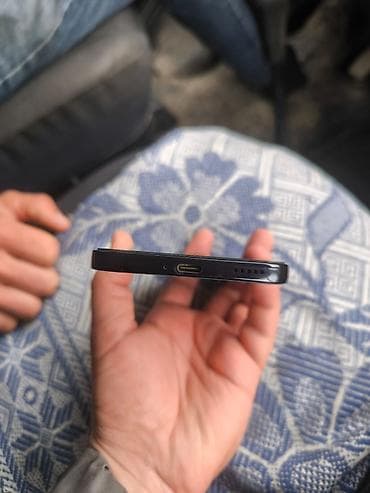 huawei matebook d15: Honor X8c Xüsusiyyətlər: - Arxa panel: canlı firuzə rəngdə örtük — 3