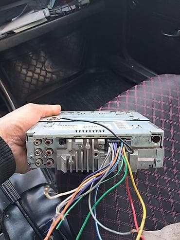 Maqnitol, Pioneer, AUX