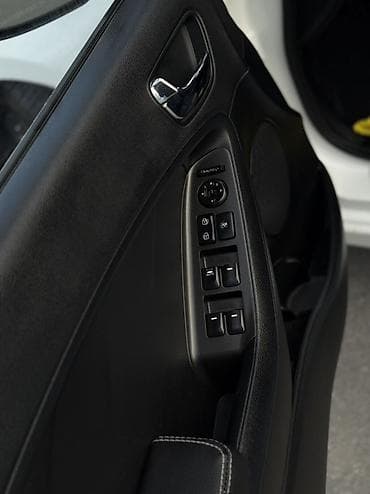 190 maşın: Kia K3: 1.6 l | 2014 il Sedan — 8