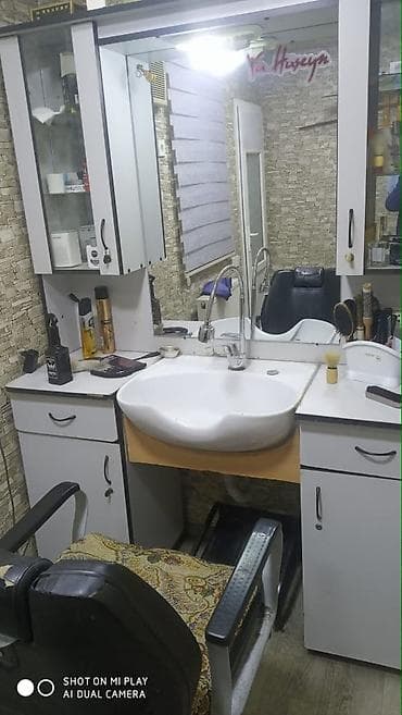 berber salon mebeli: Peşəkar bərbər iş yeri mebeli və avadanlıqları - Geniş güzgülü bərbər — 1