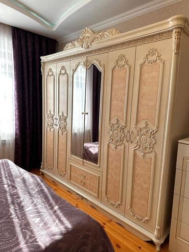 Qarderob, paltar dolabı