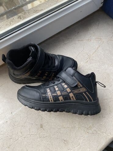 krasovka qizlar ucun: Krossovka, Oğlan üçün, 36, Adidas — 5