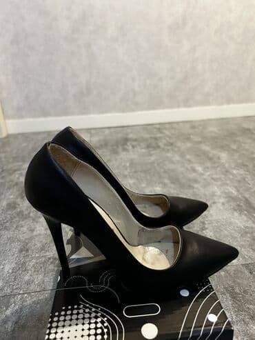 Alfa Romeo: Tuflilər, Ölçü: 37.5, rəng - Qara, İşlənmiş — 1