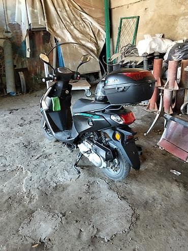 Skuter – ZIGZAG (şəhər tipi) Xüsusiyyətlər: - Rəng: mat qara, yaşıl