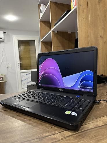 Fujitsu noutbuk Fujitsu notbuk ideal veziyyetdedir hec bir problemi — 6