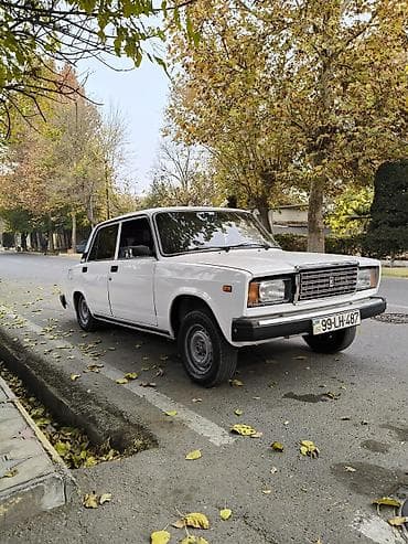azsamand diskleri: Lada 2107, ağ rəng, sedan kuzov. Əsas xüsusiyyətlər: - Benzin — 7
