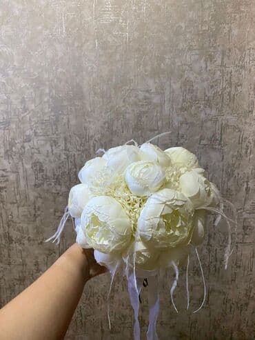 ağlar: Ağ rəngli gelin buketi - Klassik, zərif dizayn: yumşaq krem-ağ — 2