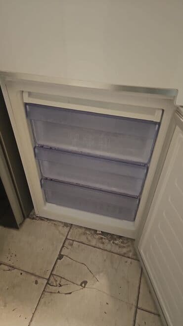 Blenderlər: 2 qapılı Beko Soyuducu Satılır, rəng - Ağ — 3