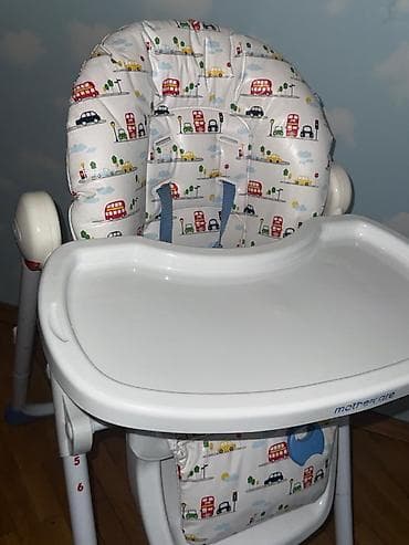 masa kuklasi: Mothercare uşaq yemək stulu. oz giymeti 110 manatdi, bir usaq ucun — 2