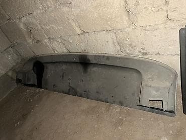 Avtomobil üçün arxa baqaj polkası (yük örtüyü) - Material: sərt