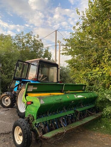 трактор yto x904 цена в бишкеке: Traktor saz vəziyyətdədir. Üzərində kotan,taxıl səpən və rotor — 4