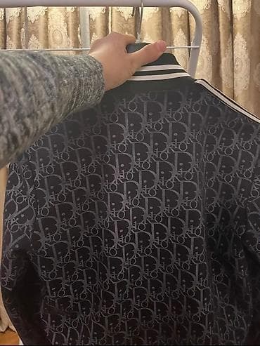 qara şalvar: Christian Dior kişi bomber gödəkçəsi Az Geyinilib Vəziyyəti Normaldır — 4