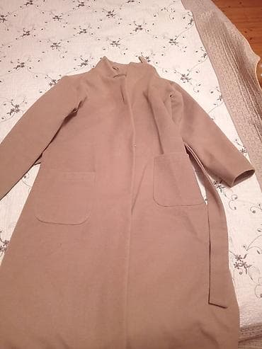 Bej rəngli qadın palto - Minimalist dizayn, orta uzunluq - Kəmərli at lalafo.az Bej rəngli qadın palto - Minimalist dizayn, orta uzunluq - Kəmərli